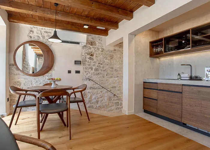 Porta Maestra Hvar Town