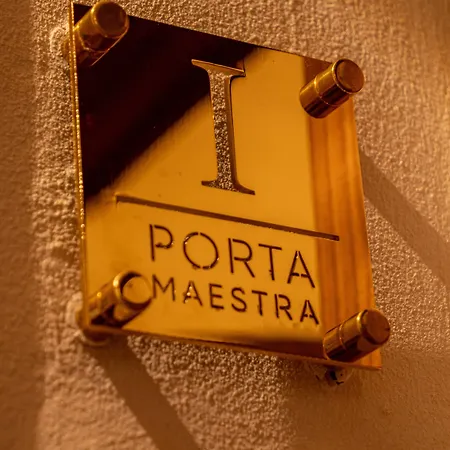 Porta Maestra Apartment *