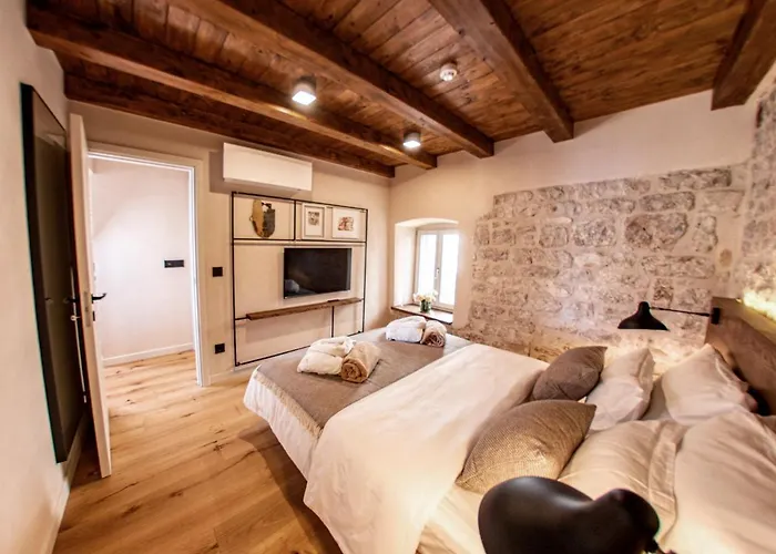 Porta Maestra * Hvar Town