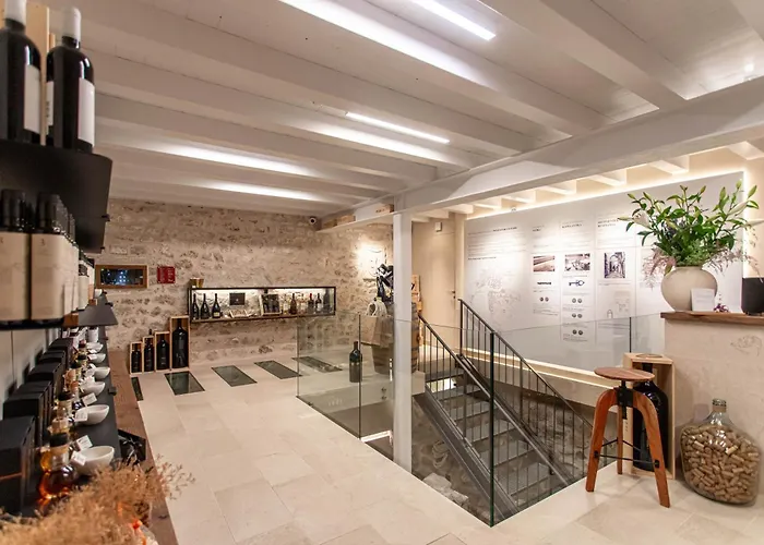 Porta Maestra Hvar Town